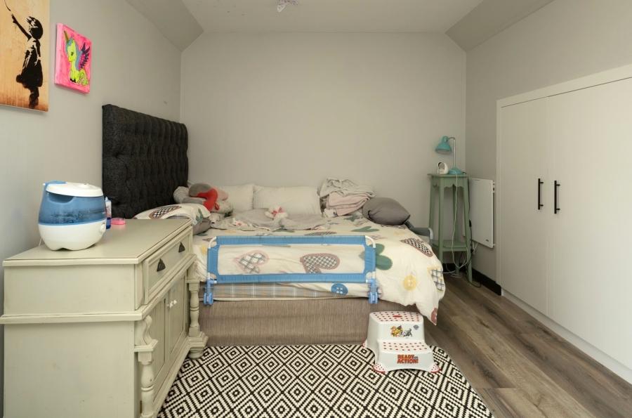 7 Bedroom Property for Sale in Fish Hoek Western Cape